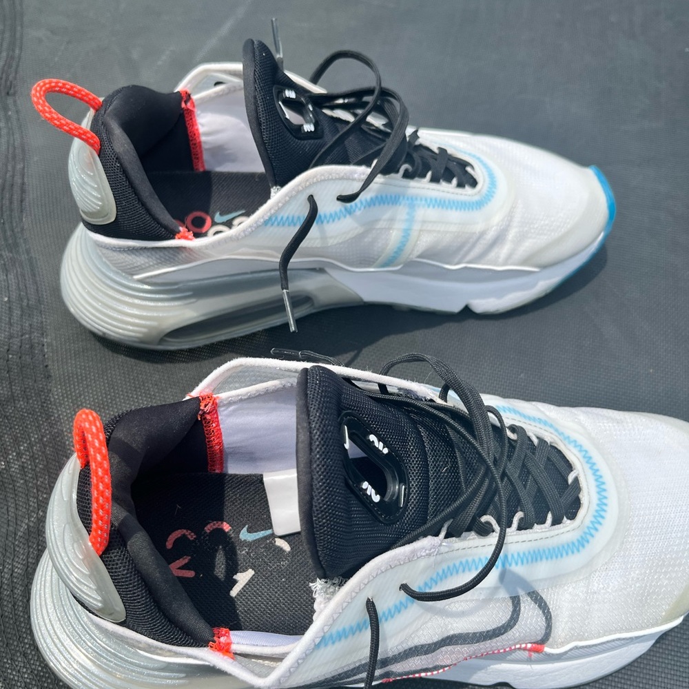 Nike Air Max 2090- Pure Platinum